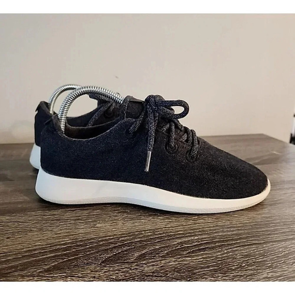 Allbirds Women's Wool Runners Gray Charcoal Black White Sz 8 - Picture 1 of 10